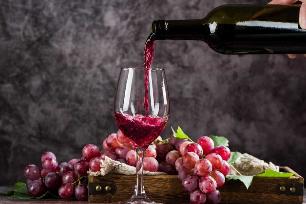 第一次买酒，选对才叫入门！教你从“菜鸟”到“懂酒”的三步走——葡萄酒篇